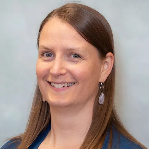 Jennifer Vandermeer Headshot